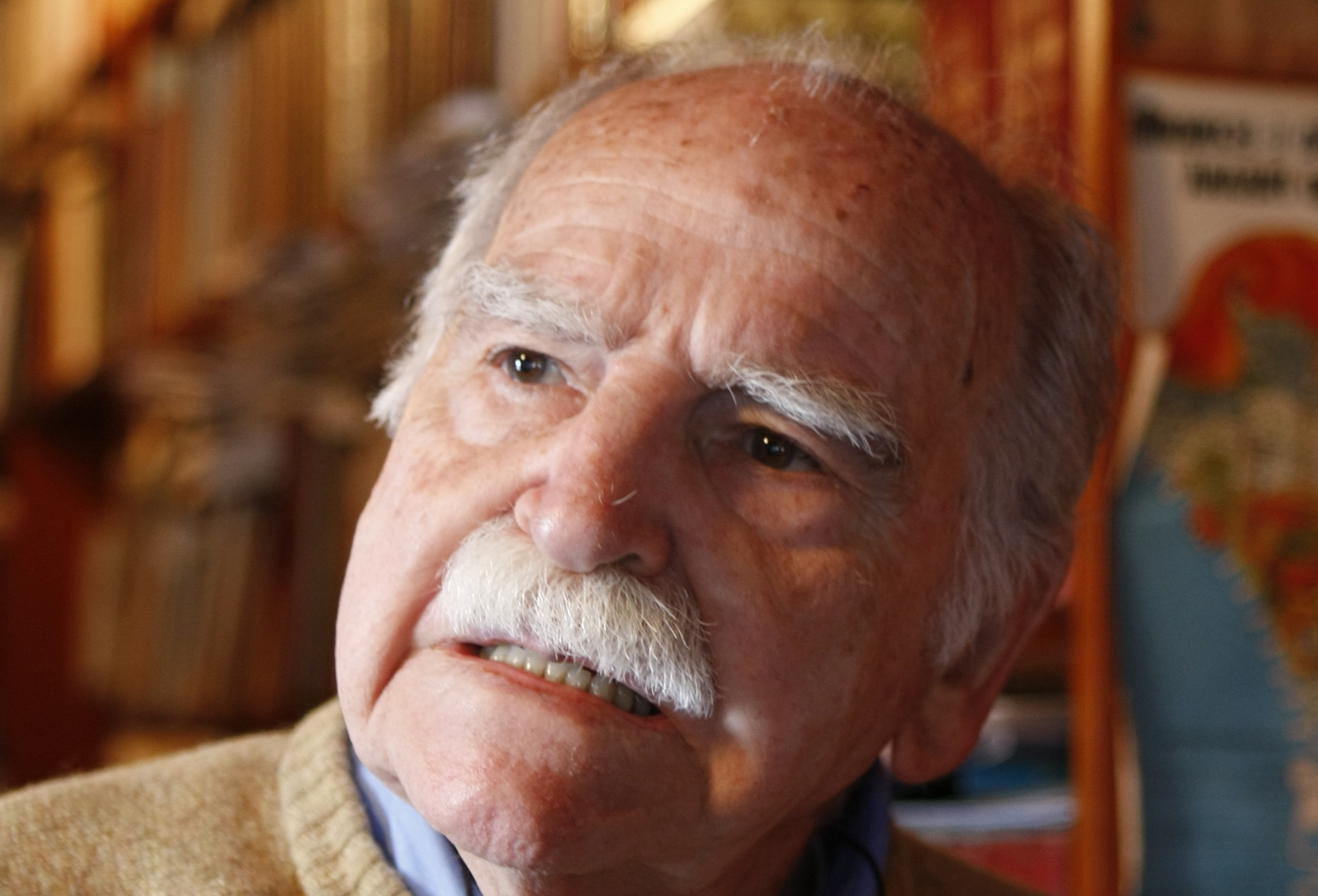 O escritor e poeta Leopoldo Scherner em imagem de arquivo do jornal Gazeta do Povo | Antonio Costa/ Arquivo/ Gazeta do Povo