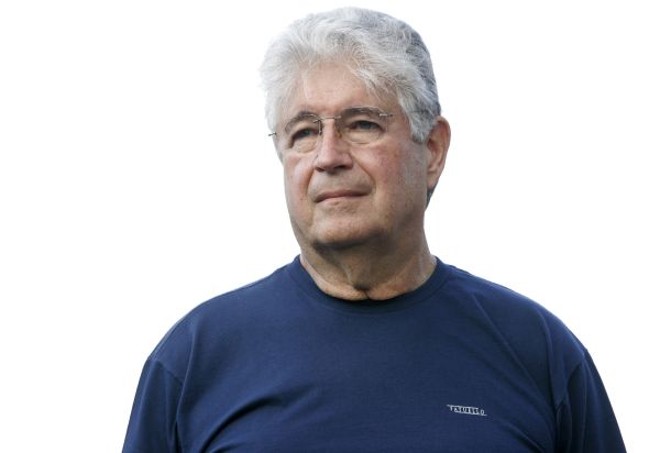 Requião: acúmulo com o salário do Senado lhe dará renda mensal de R$ 51,5 mil |