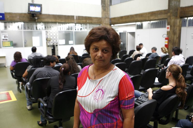 A costureira Adelaide dos Santos Silva recorreu ao juizado especial para resolver impasse com mecânico | Hedeson Alves/Gazeta do Povo