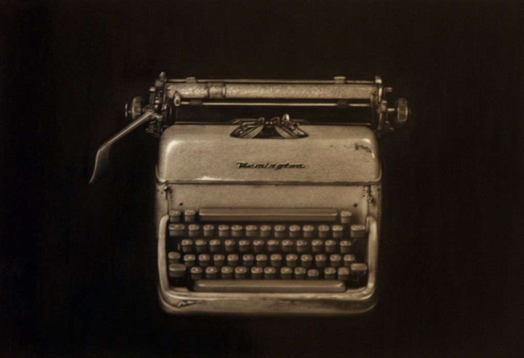 A velha Remington do artista Luiz Carlos Brugnera é um dos objetos que comporão o interior de uma casa impraticável | Walter Alves/Gazeta do Povo