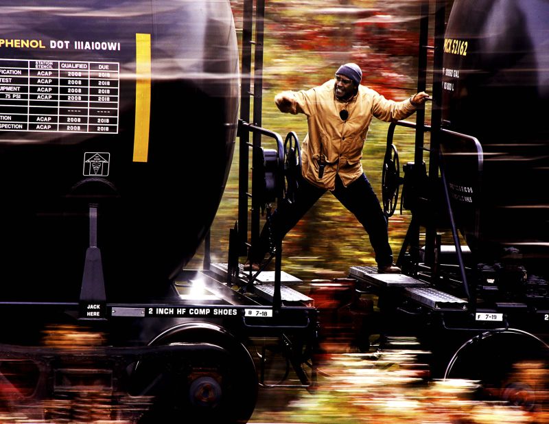 Em seu quinto filme em parceria com Tony Scott, Denzel Washington interpreta um maquinista que decide parar um trem desgovernado que carrega carga explosiva | Divulgação