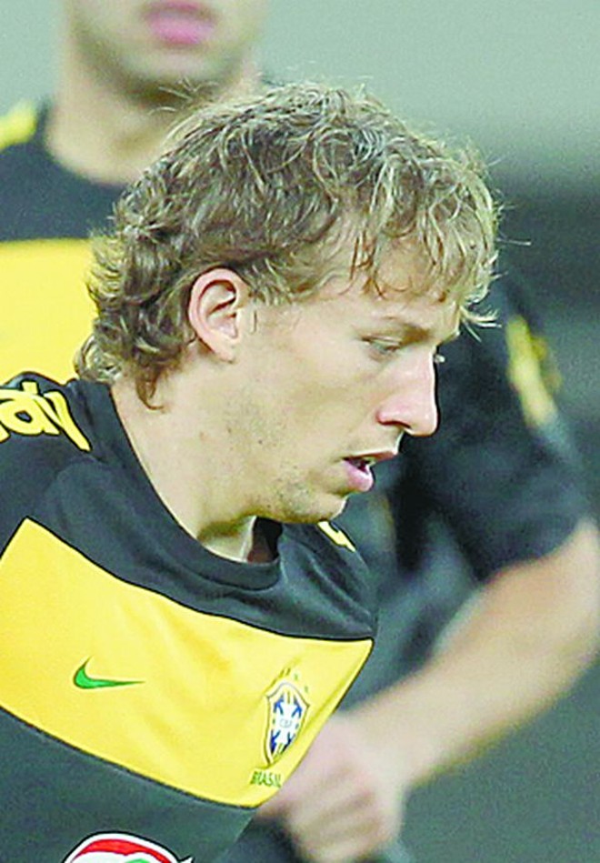 ...Lucas, do Liverpool, como exemplo do seu estilo. 