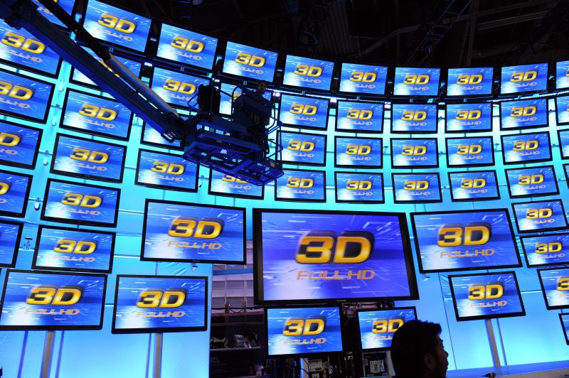 Muro de tevês da Panasonic no Centro de Convenções de Las Vegas: aparelhos com acesso à internet e 3D (inclusive sem uso de óculos) se destacam no mercado | Robyn Beck/AFP