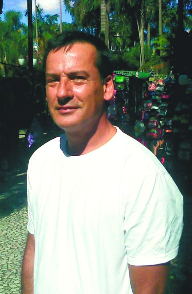 Caco, não quer mais saber da noite |