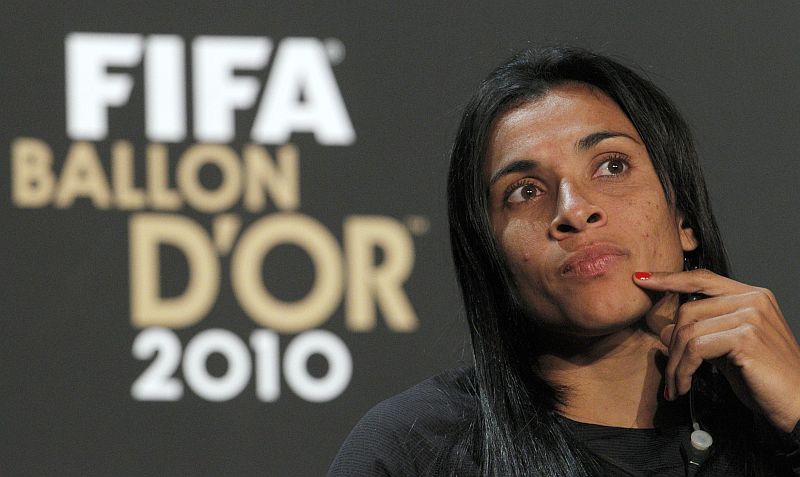 Marta ganha pela quinta vez consecutiva o prêmio da FIFA | Christian Hartmann / Reuters