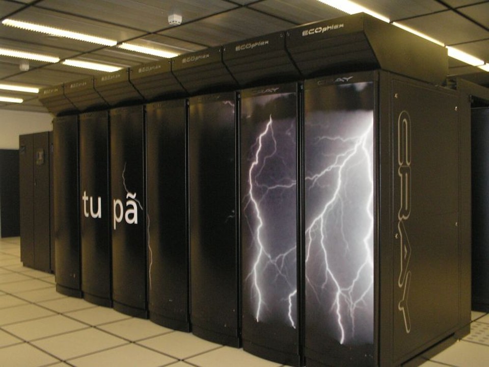 O supercomputador custou US$ 50 milhões e vai aumentar a antecedência das previsões. Mas carecerá de dados, que são insuficientes e estão dispersos no país | Divulgação/INPE
