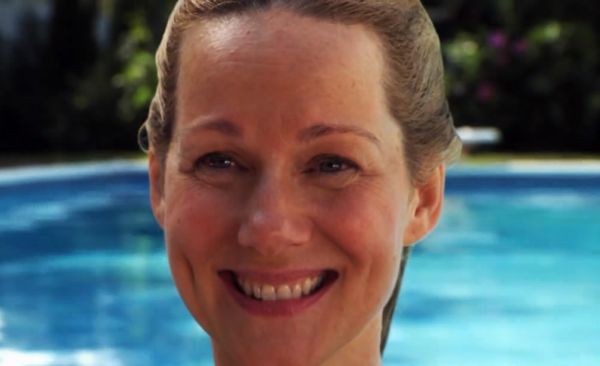 Laura Linney é Cathy: melanoma | Divulgação