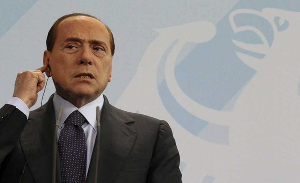 O premiê da Itália, Silvio Berlusconi, dá entrevista nesta quarta-feira (12) em Berlim | Reuters