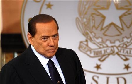 O primeiro-ministro italiano, Silvio Berlusconi, concede entrevista coletiva no fim de 2010 | Reuters