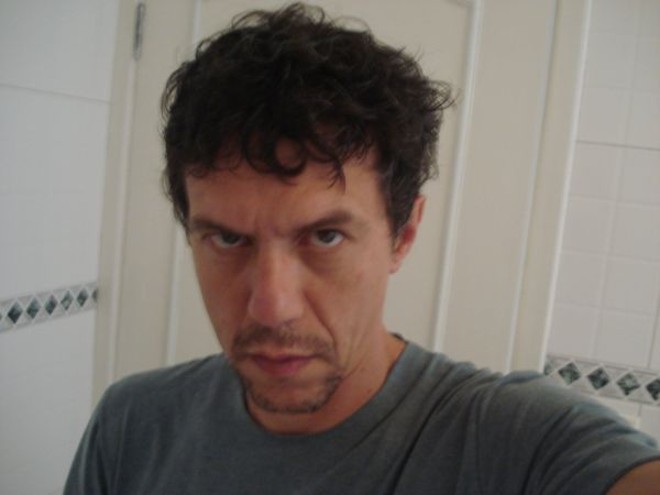 Bráulio Mantovani aposta no experimentalismo para recriar os pesadelos | 