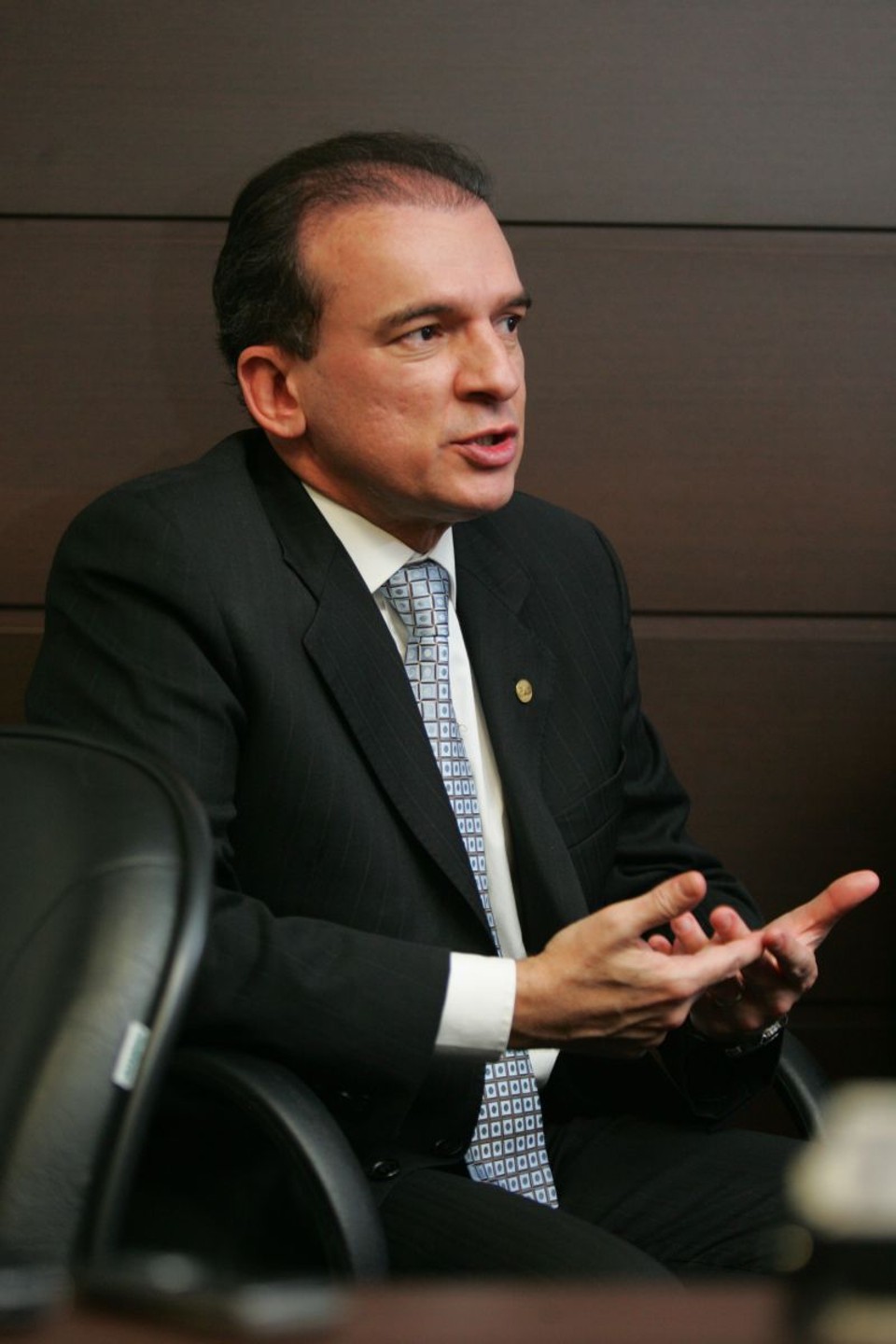 A Ordem considera isso um privilégio. É algo que agride o princípio da moralidade e sobretudo a igualdade que tem de haver entre os cidadãos brasileiros, Ophir Cavalcante, presidente nacional da OAB | Gilberto Abelha / Jornal de Londrina