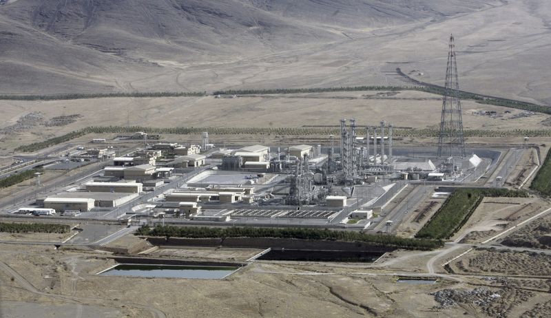 Vista aérea da usina de Arak, a 190 quilômetros da capital Teerã, uma das instalações nucleares a serem visitadas pelos países convidados | Reuters