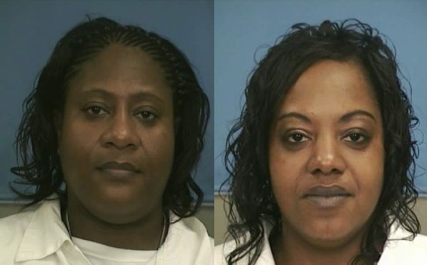 Gladys Scott doará o rim (à esquerda) à irmã Jamie (à direita), que faz diálise cara | Mississippi Department of Corrections/Reuters