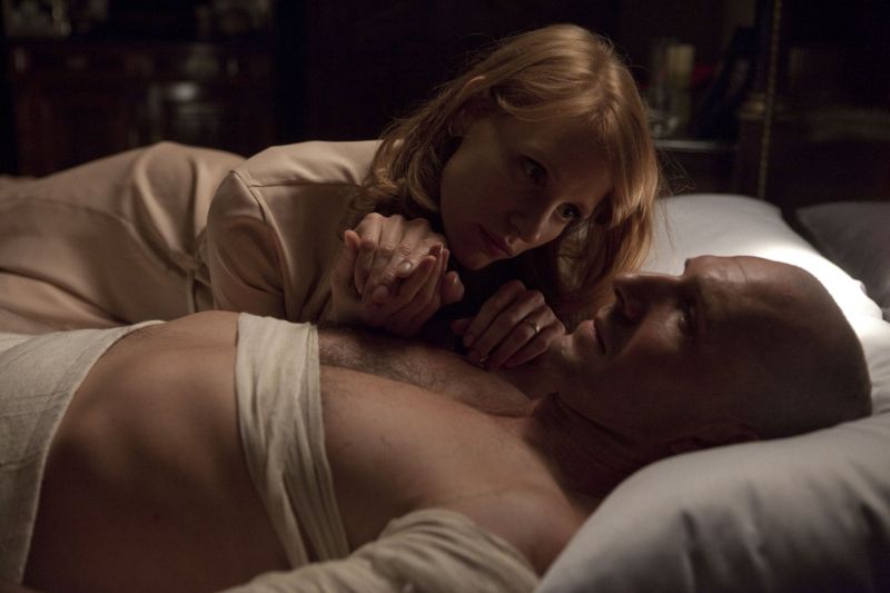 Jéssica Chastain e Ralph Fiennes, em cena do elogiado Coriolanus | Divulgação