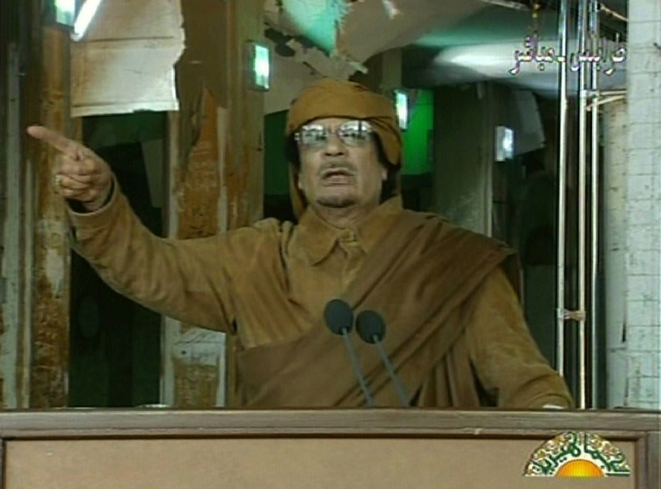 O ditador Muamar Kadafi discursou ao vivo na televisão estatal da Líbia nesta terça-feira (22) | AFP/ Reprodução TV