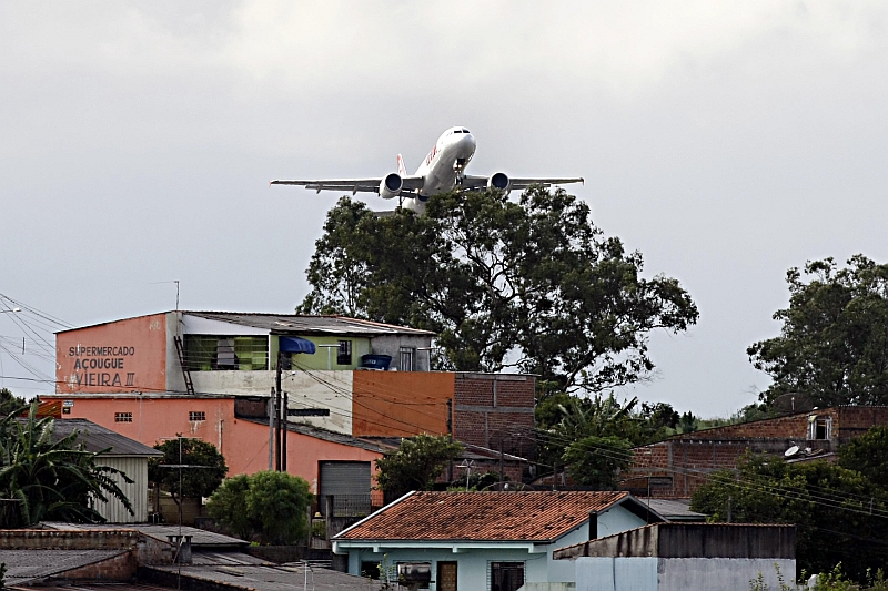 Área de 857 mil metros quadrados precisa ser desapropriada para ampliar o Aeroporto Afonso Pena | Albari Rosa/Gazeta do Povo