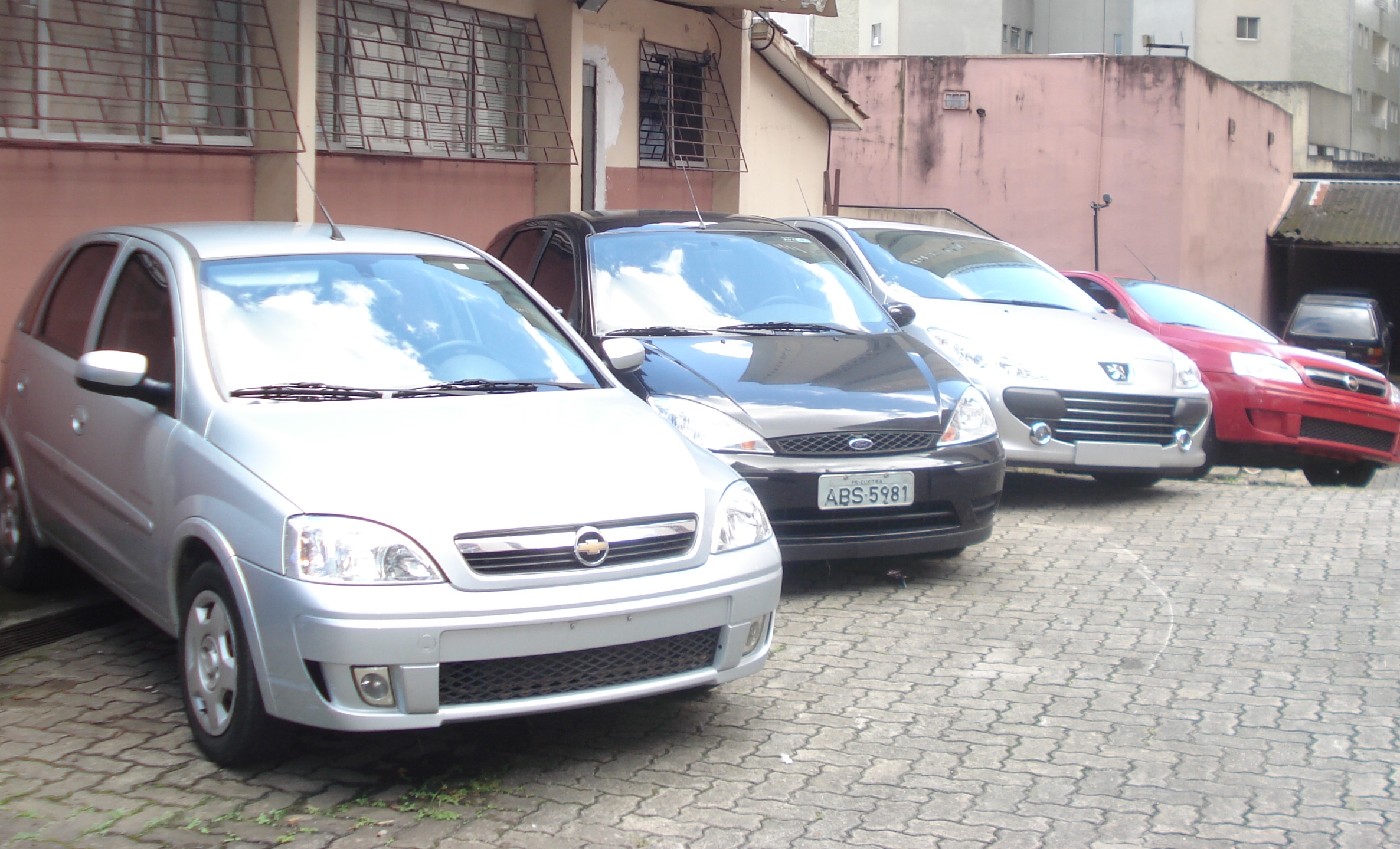 Veículos recuperados serão restituídos às concessionárias | Polícia Civil