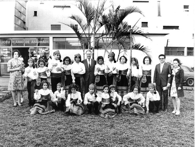 Turma do Liceu Mário de Andrade, em Londrina: pioneirismo na educação |