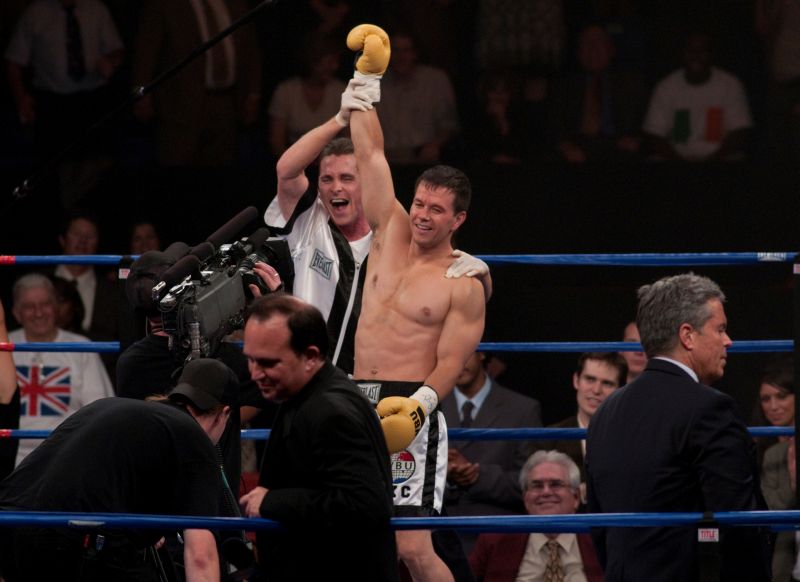 Christian Bale e Mark Wahlberg: fracasso e triunfo são relativizados no drama de David O. Russell | Divulgação