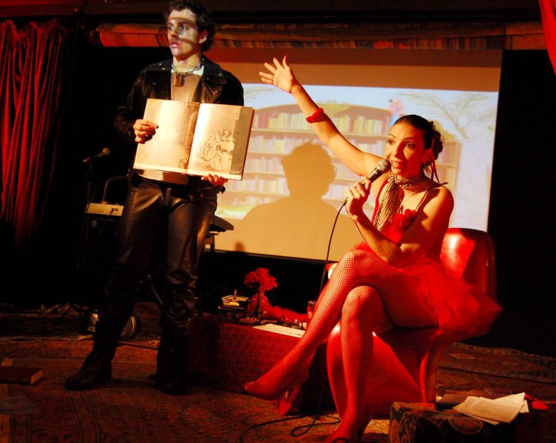 Alessandra Colasanti transforma uma bailarina de Dégas numa metralhadora blasée contra o esnobismo | Divulgação