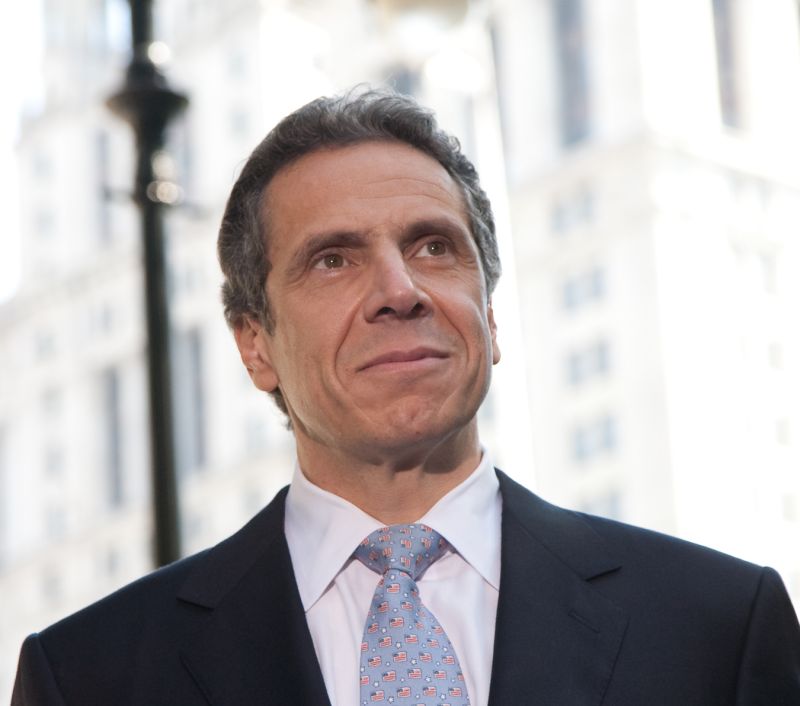 Andrew M. Cuomo, de Nova York, descartou a possibilidade de elevar impostos... | Pat Arnow/ Creative Commons