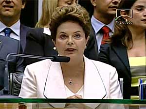 A presidente Dilma Rousseff durante leitura da
Mensagem ao Congresso | TV Câmara / Reprodução