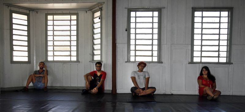 A partir da esquerda, Ricardo, Neto, Gustavo e Cândida: interesses em comum | Priscila Forone / Gazeta do Povo