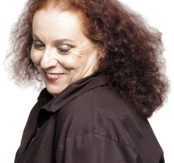 Cida Moreira investe em compositores que admira e no ecletismo que marcou o início de sua carreira | Divulgação