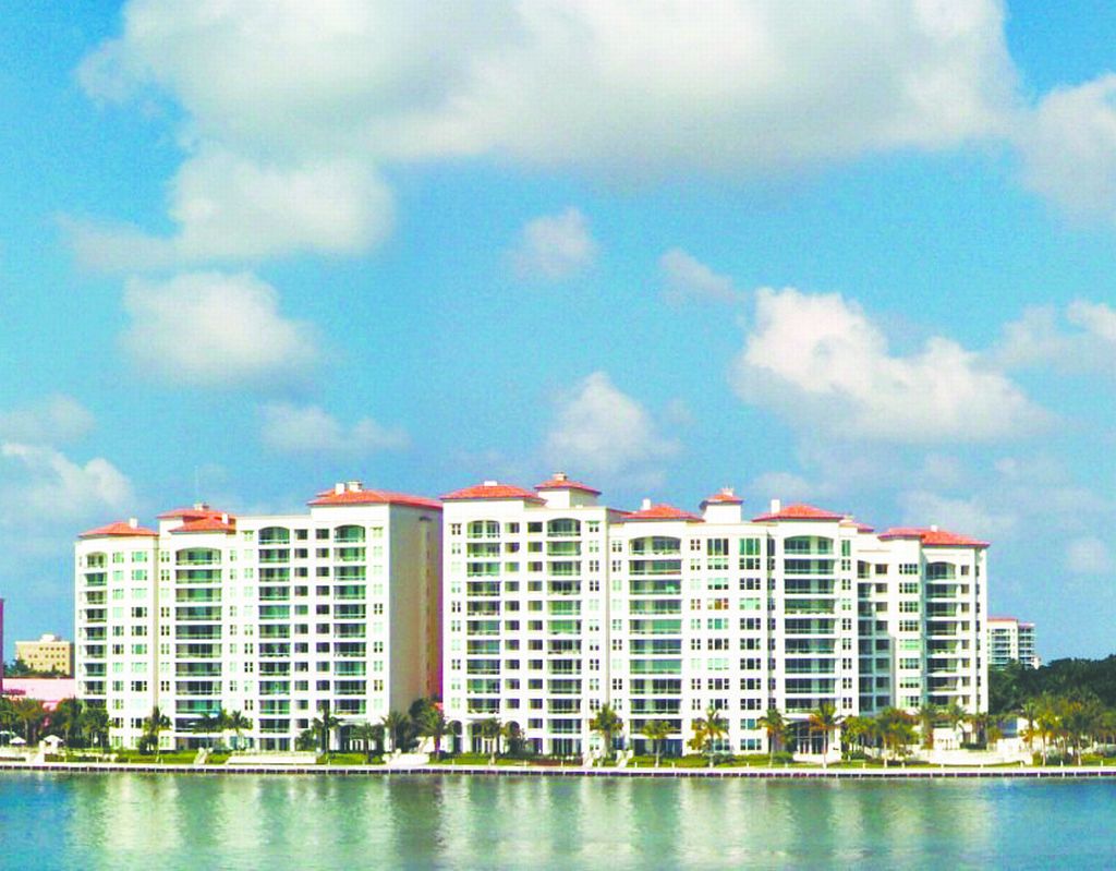 Boca Raton, na Flórida, é uma das cidades procuradas por brasileiros que querem comprar uma casa nos EUA. E não é difícil encontrar imóveis por preços mais baixos que os cobrados em Curitiba | Divulgação