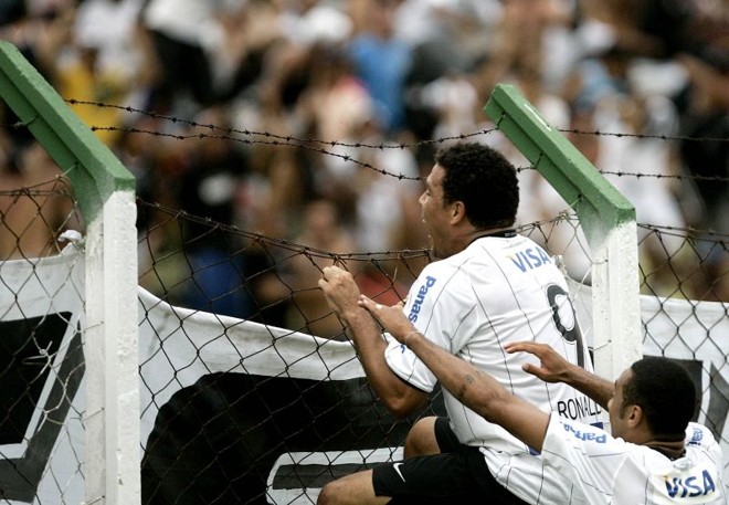 O Corinthians foi o último clube do astro |