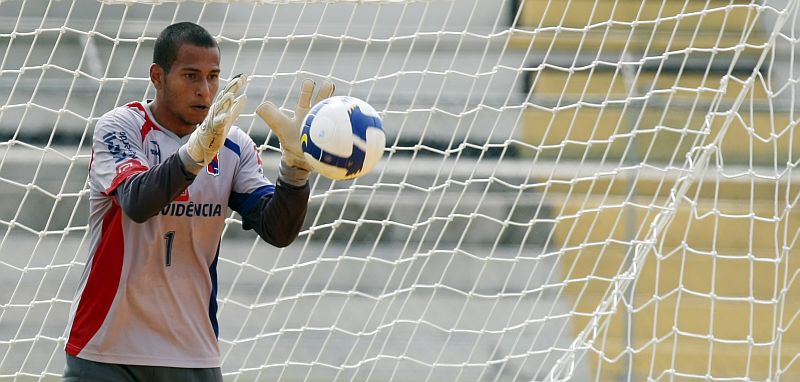 Goleiro criado no Ninho da Gralha, Rodolfo deve defender Furacão da Baixada por 3 anos | Albari Rosa / Agência de Notícias Gazeta do Povo