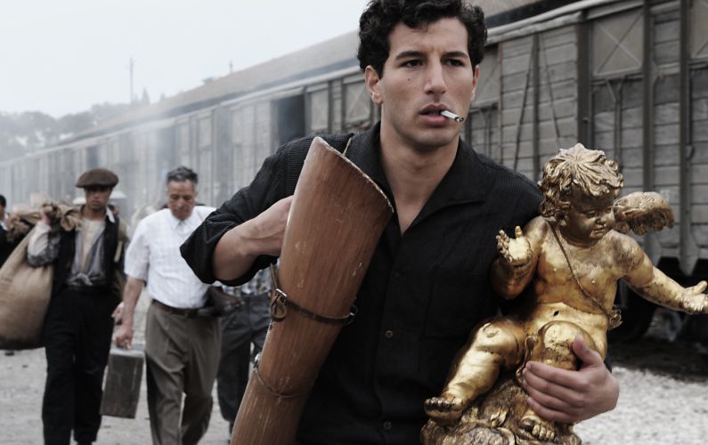 Peppino Torrenuova (Francesco Scianna) é um camponês siciliano que ingressa no Partido Comunista e acompanha inúmeras transformações na realidade italiana | Divulgação