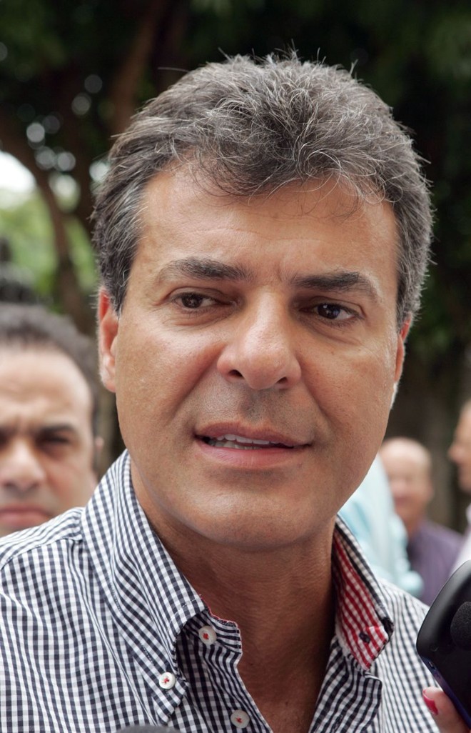 Beto Richa: 23 anos para pensar na Defensoria. | 