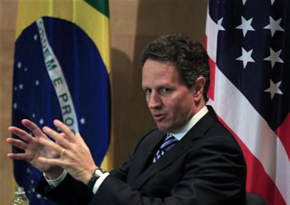 Mantega e Geithner buscam agenda para Brasil e EUA Secretário do Tesouro dos Estados Unidos, Timothy Geithner, fala em reunião com estudantes brasileiros da Fundação Getúlio Vargas, em São Paulo | REUTERS/Paulo Whitaker