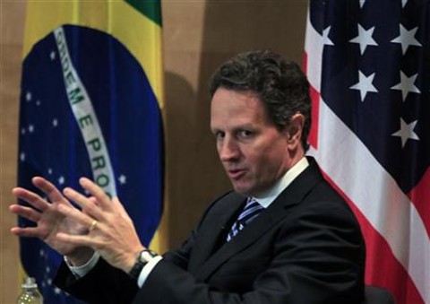 Mantega e Geithner buscam agenda para Brasil e EUA Secretário do Tesouro dos Estados Unidos, Timothy Geithner, fala em reunião com estudantes brasileiros da Fundação Getúlio Vargas, em São Paulo | REUTERS/Paulo Whitaker
