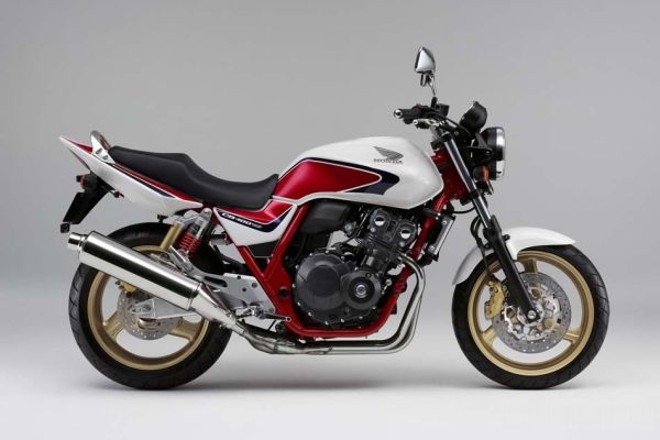Honda lança edição especial da CB 400 no Japão