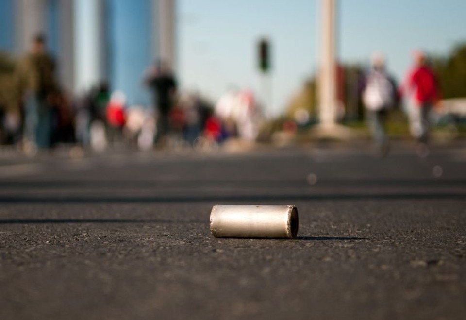 Dispositivo de gás lacrimogêneo usado contra os protestantes em uma praça de Manama, no Bahrein | James Lawler Duggan/Reuters