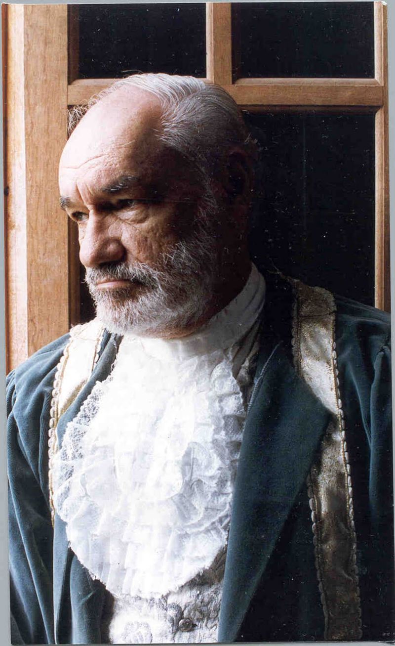 Roberto de Regina: carioca se apresenta hoje à noite no Teatro da Caixa, tocando o instrumento que ele mesmo construiu | Helcio Peynado/ Divulgação