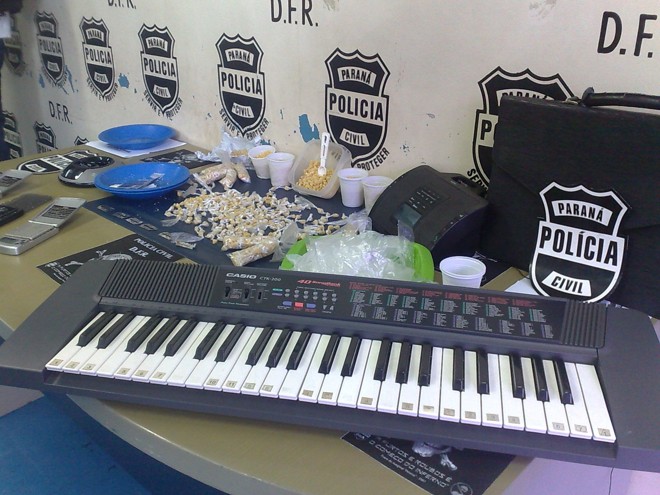 Drogas e produtos apreendidos com a quadrilha | 