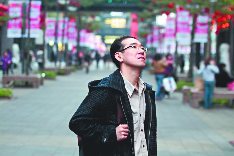 Após passar anos tentando progredir na carreira, o engenheiro automobilístico Kenichi Horie trocou o Japão por Taiwan | Chao-Yang Chan / The New York Times