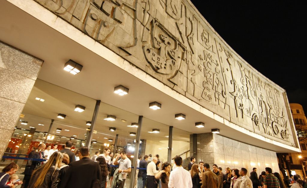 Monica Rischbieter terá de viabilizar parcerias para poder realizar obras de restauração no prédio e bancar a produção de montagens cênicas e musicais | Rodolfo Bührer/Arquivo Gazeta do Povo