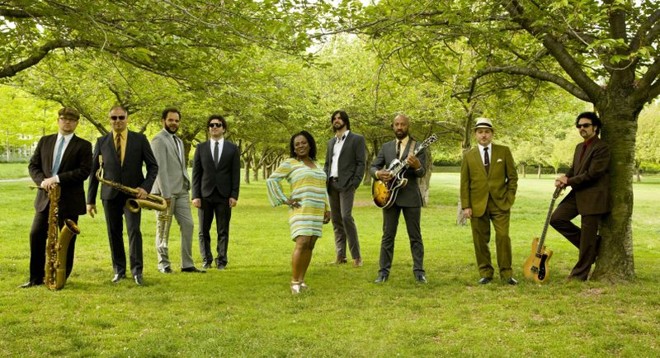 A diva da black music americana Sharon Jones virá acompanhada da banda Dap Kings | 