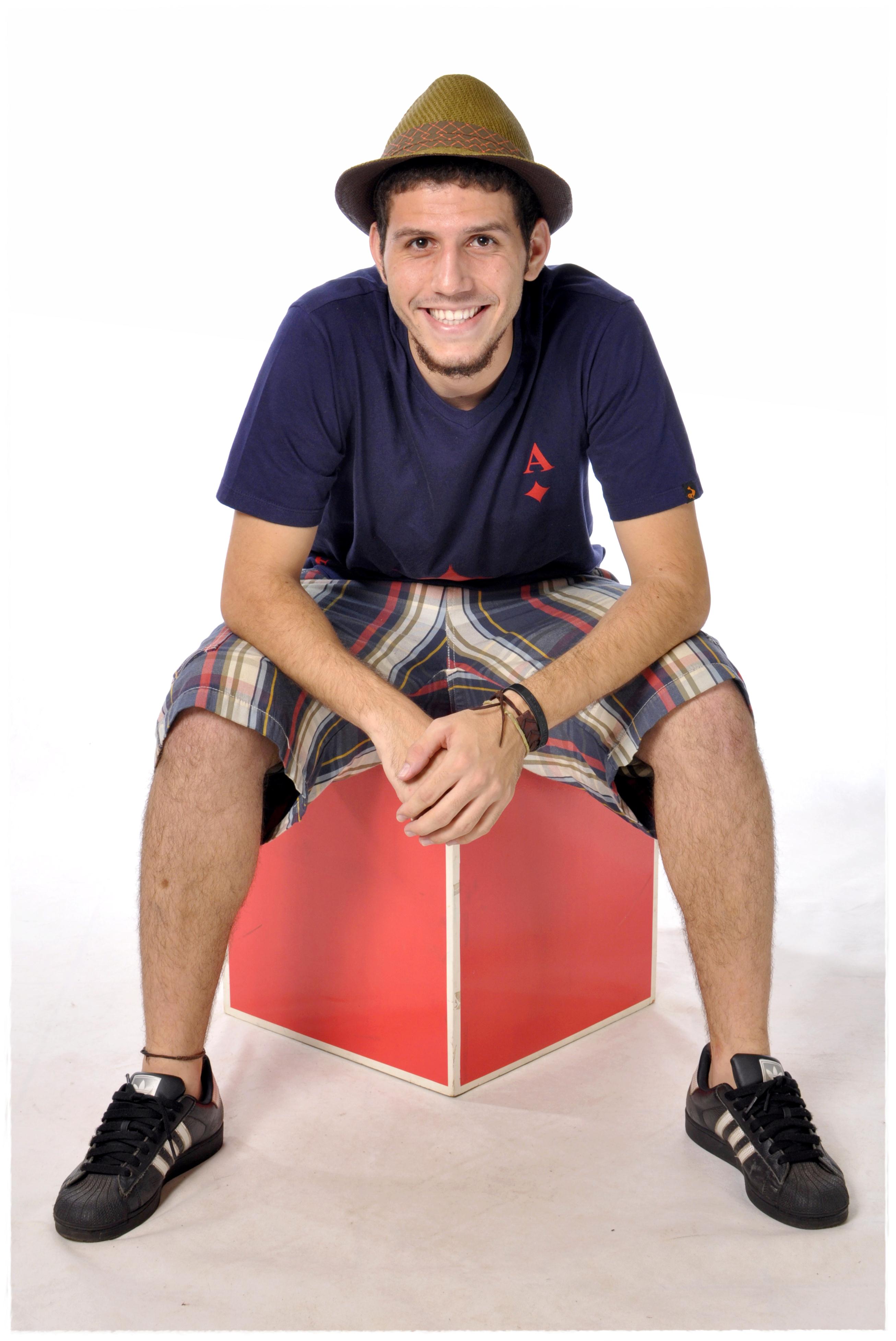 Alexandre Penha faz parte do grupo de teatro "Expressão de Amor", além de participar do projeto social "Terapia da Alegria" no Hospital Municipal de Maringá | Arquivo pessoal