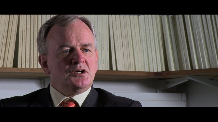 Jornalistas, especialistas financeiros e políticos falam sobre a crise imobiliária de 2008 em Trabalho Interno | Divulgação