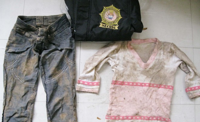 Roupas de uma menina que teria sido estuprada por Ribeiro |