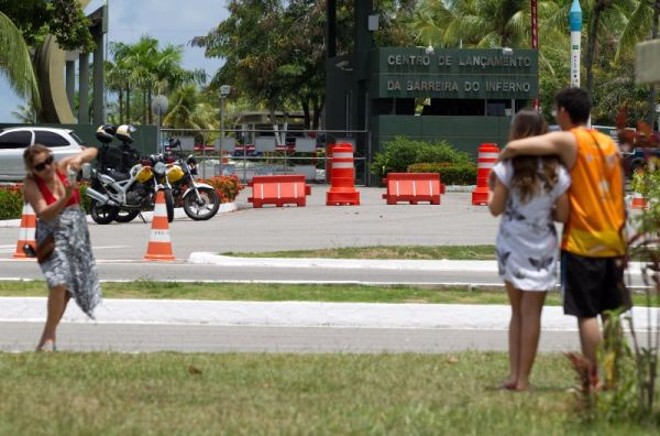 Como Presidente: Neste ano, ela preferiu o isolamento de uma base de lançamento de foguetes, na qual turistas estão sendo impedidos de entrar | 
