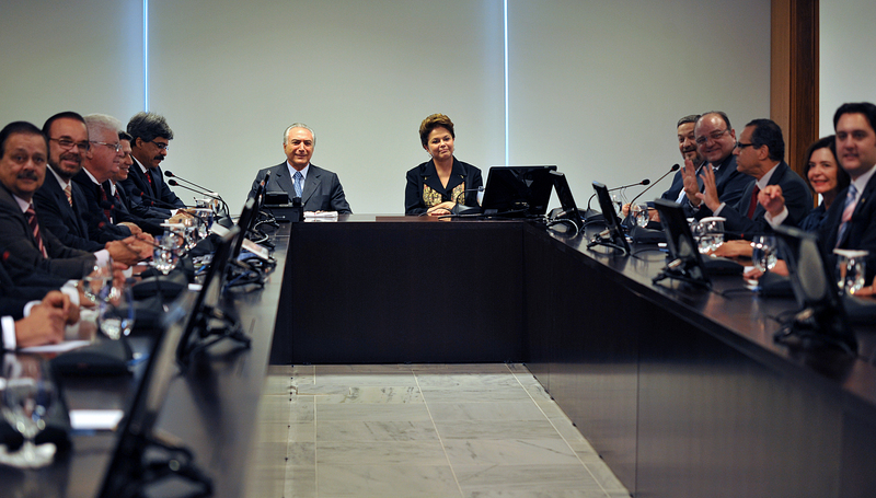 A presidenta Dilma Rousseff durante reunião com os líderes de partidos da base aliada da Câmara | Antonio Cruz/ABr