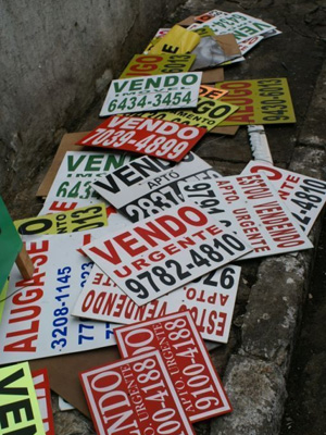 Fiscalização removeu faixas e placas das ruas de SP | Foto: Divulgação Prefeitura