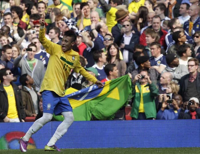 Depois dos dois gols no amistoso contra a Escócia, contratação de Neymar voltou a ser cogitada pelo Chelsea | Mowa Press