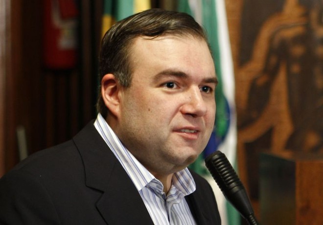 Ney Leprevost: deputado tem falta não justificada em sessão. |